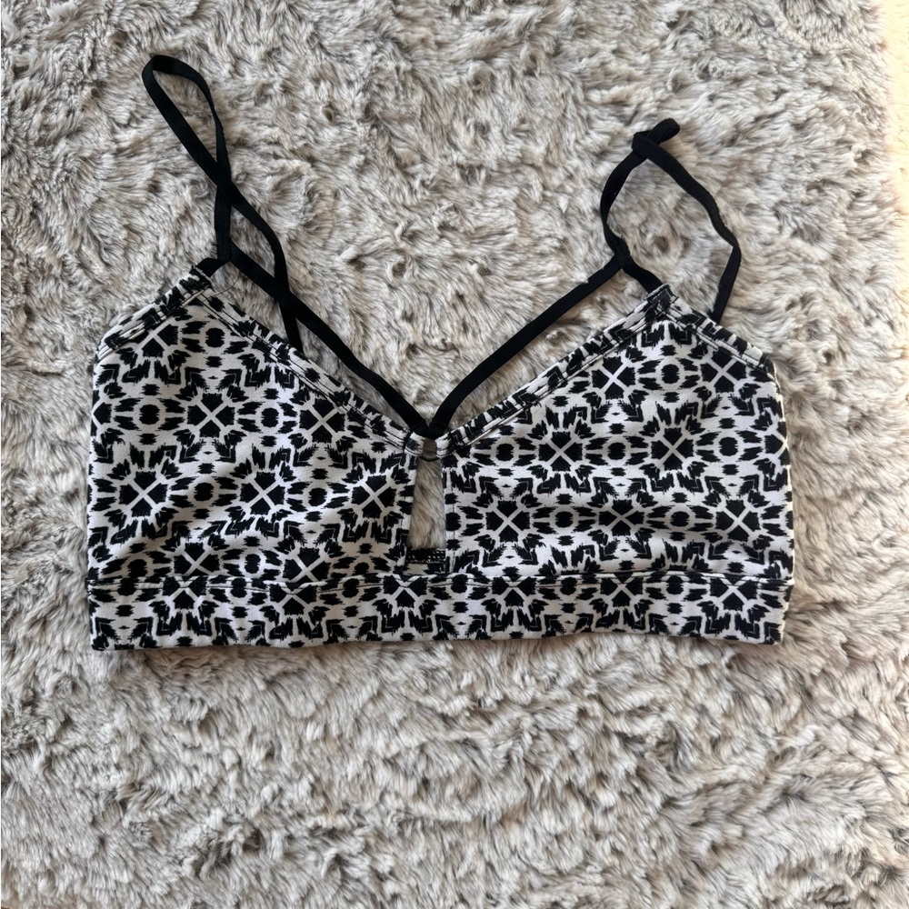 Hurley cut out sports bra